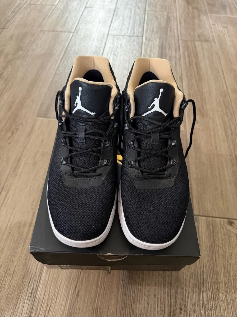 Jordan Men's Black and Beige Low-Top Sneakers